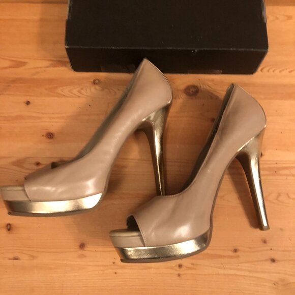 GOLD HEEL Cream Tan Champagne Leather Platform Stiletto Sz 8.5 Peeptoe 5+inches - Picture 1 of 13